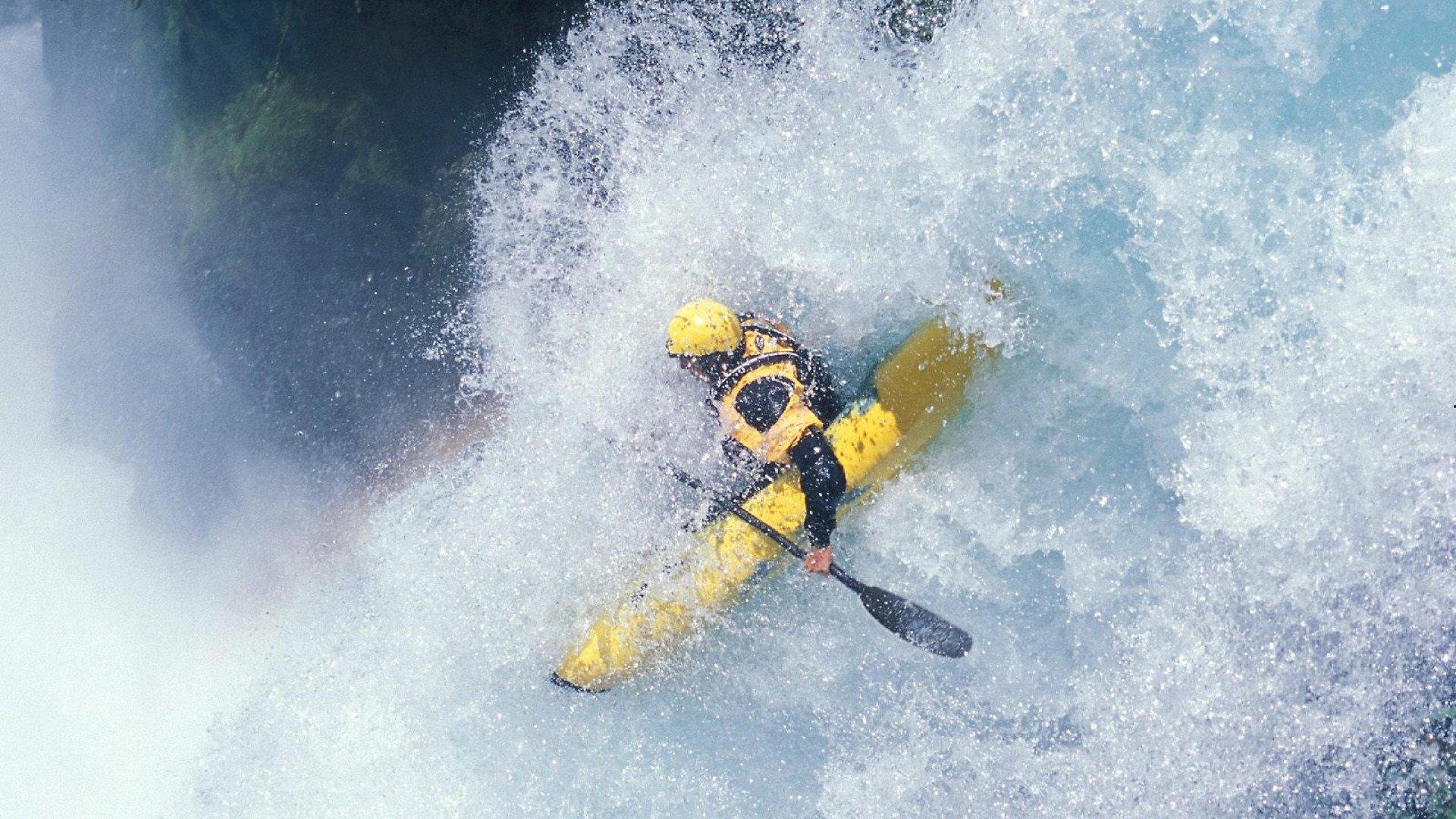 英格兰传奇哈曼建言，凯恩若想超越希勒英超进球纪录，今夏必须告别拜仁